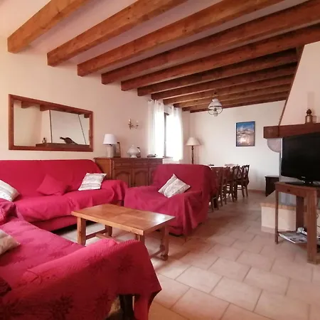 Holiday home Monplaisir Gere-Belesten